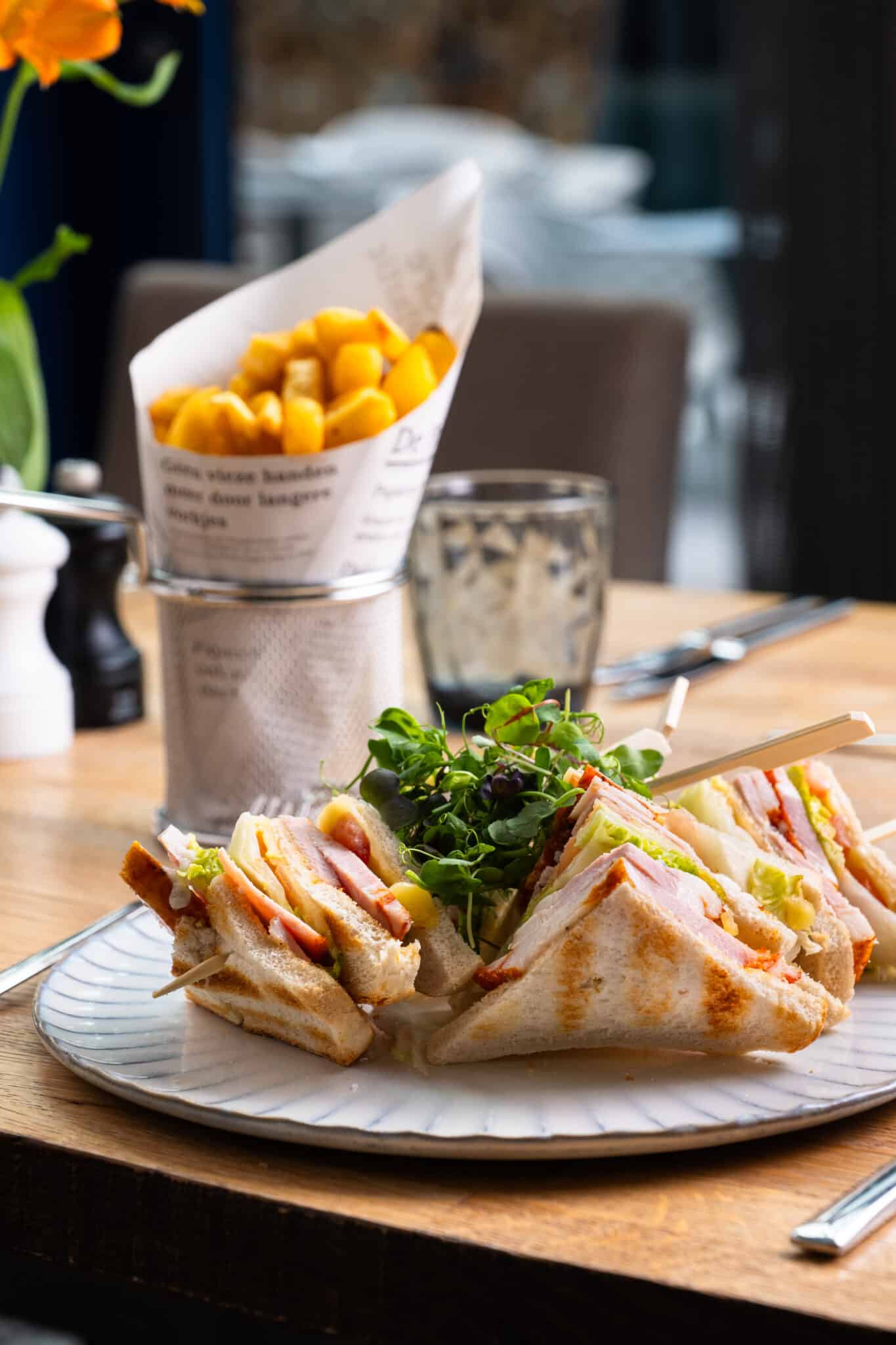 club sandwhich restaurant fuga brussels city north vilvoorde